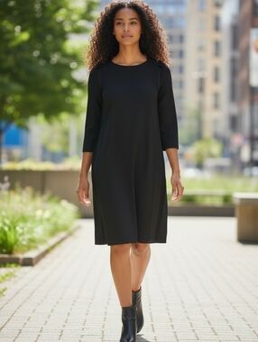 Sandro Paris Black Shift Sheath Midi Dress Size Medium Knee Length Half Sleeve